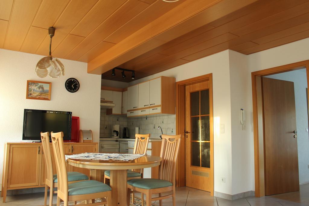 Bodenseegaestehaus Uhldingen-Muehlhofen Room photo